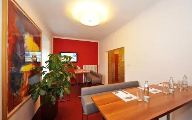 Hotel Ertl & mexican cantina salud