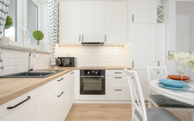 Apartment by Park in Wroclaw by Renters