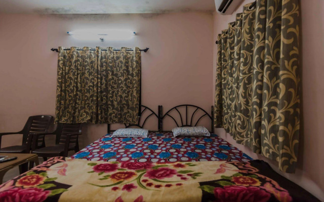 OYO StayOut Casino Palms Baga