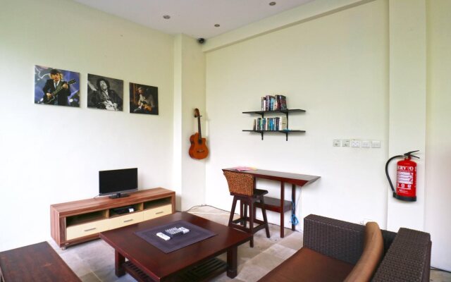 Jolie Hostel Bali