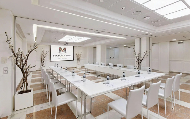 Отель Mayorazgo
