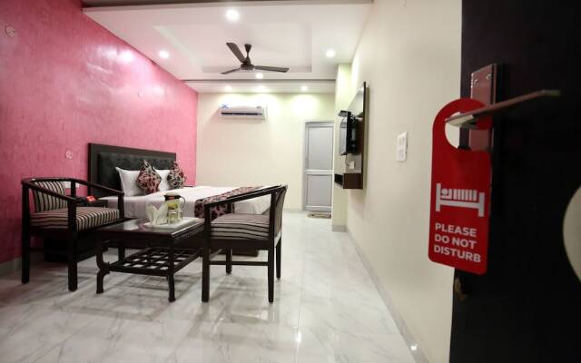 OYO 9040 Hotel Alpine