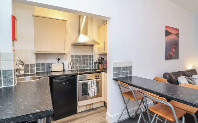 6 Searock Apartments