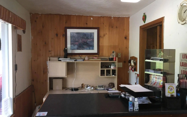 Moira Lake Motel