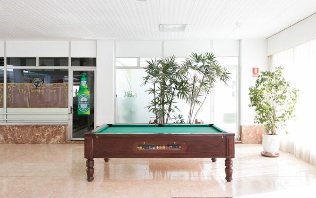 408 Enchanting Sea View Apartment, WiFi and Sea Front