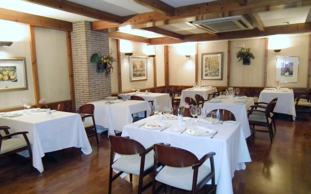 Hotel AR Parquesur