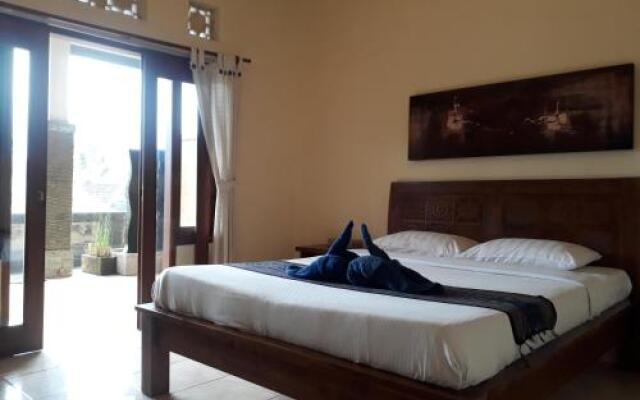 Adi House Homestay