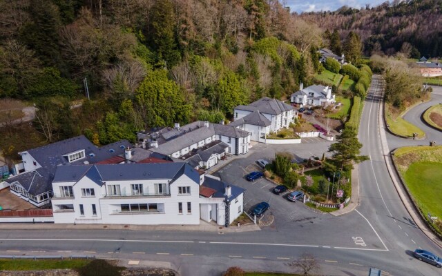 Woodenbridge Hotel