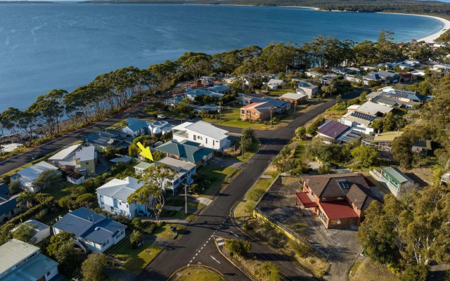 Mara at Hyams 4pm Check Out Sundays