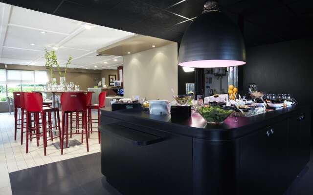 Hotel Campanile Grenoble Nord - Saint Egrève
