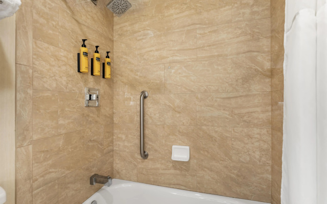 Best Western Plus Carriage Inn