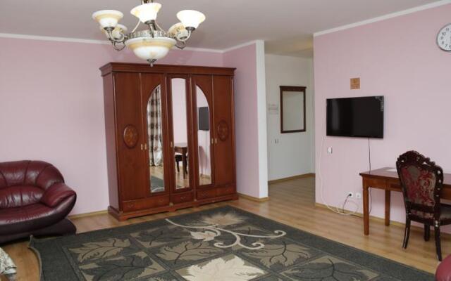Daniyar Hotel