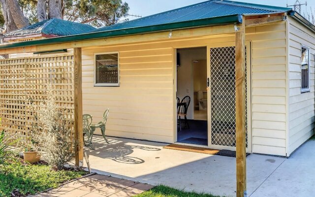 Triabunna Cabin and Caravan Park