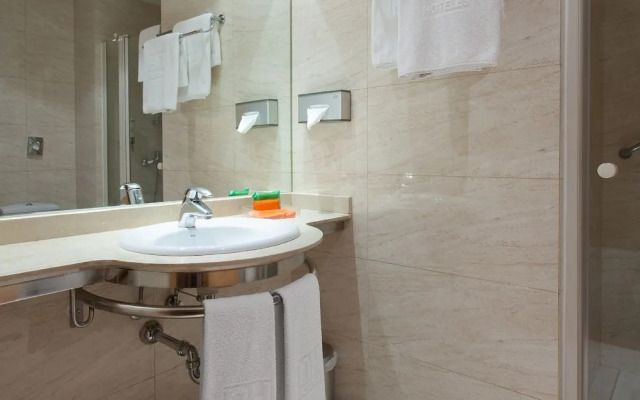 Hotel Sb Express Madrid Norte