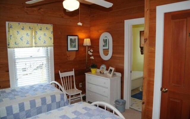 Flounder Inn - 4 Br Home