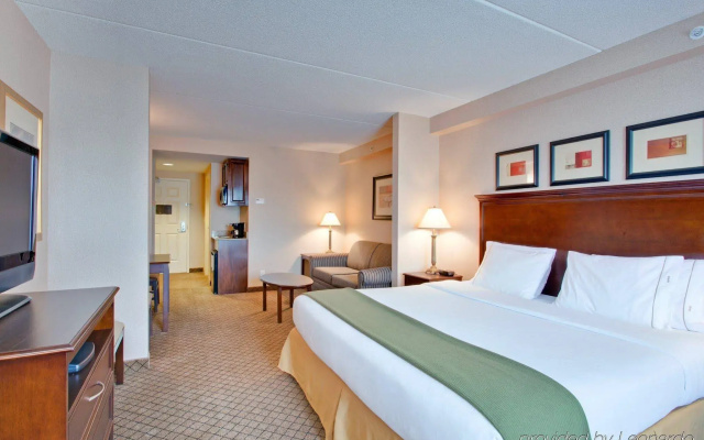 Holiday Inn Express & Suites Huntsville by IHG