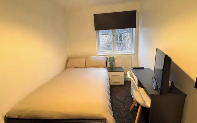 Spacious Sheffield Lodge