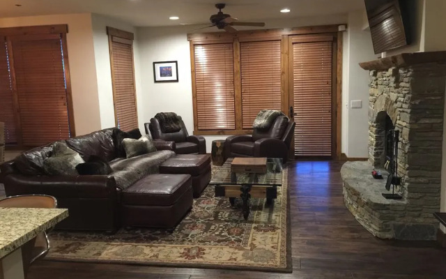 The Lodges #1114 - 2 Br Condo