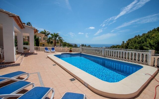 Suerte - sea view villa with private pool in Moraira