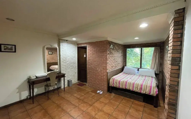 The Pinewood Lodge & Organic Farm