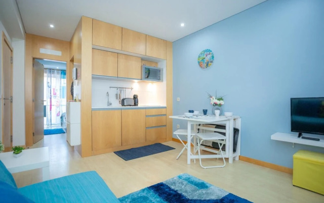 Refugio do Relogio by Rent4all