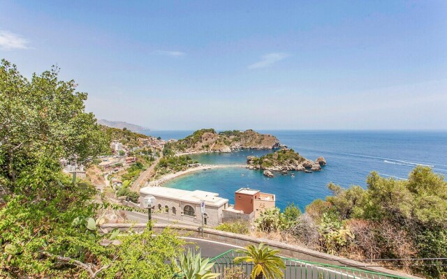 Amazing Apartment in Taormina With Wifi