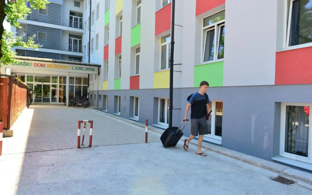 Dijaški dom Bežigrad Ljubljana Hostel