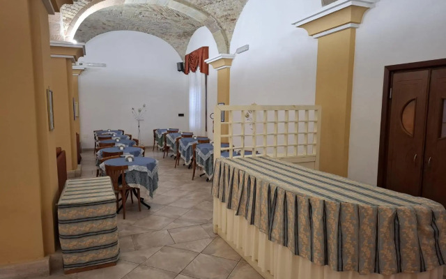 Hotel 4 Mori