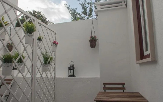 Thomar Story - Guest House