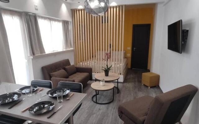 PETMEZA APARTMENT 1 by DIMITROPOULOS
