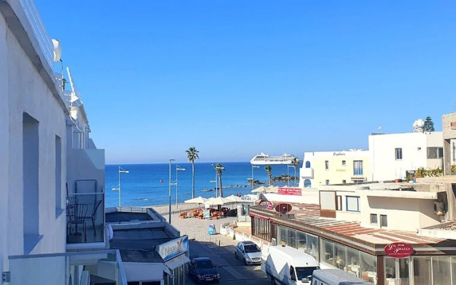 Phaedrus Living Seaside Lighthouse 66