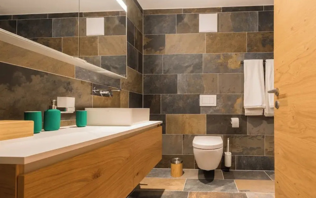 Montela Hotel & Resort - Premium Stay