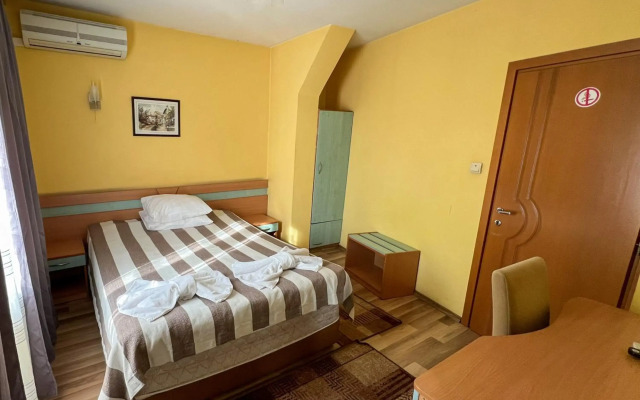 Hotel Alpha