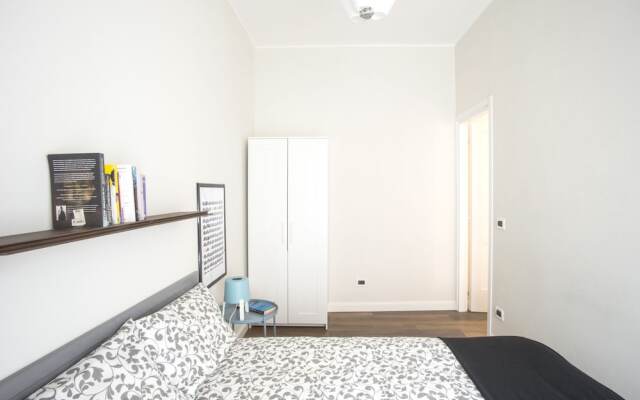 Piazza dei Frutti Flat