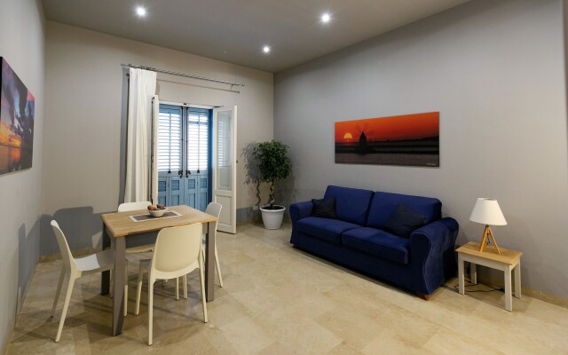 ZIBIBBO SUITES & ROOMS - Aparthotel in Centro Storico a Trapani
