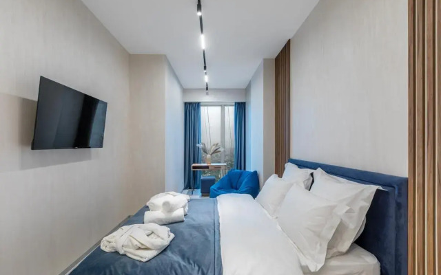 There is an apartment on the 1st Krasnogvardeisky passage