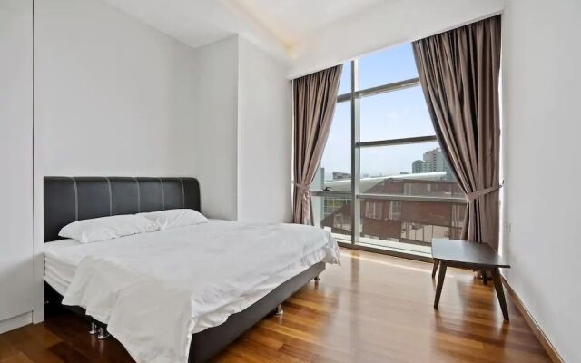 Deluxe2 Paradigm Mall