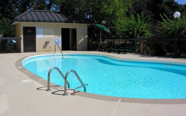 Hampton Inn Clemson-University Area