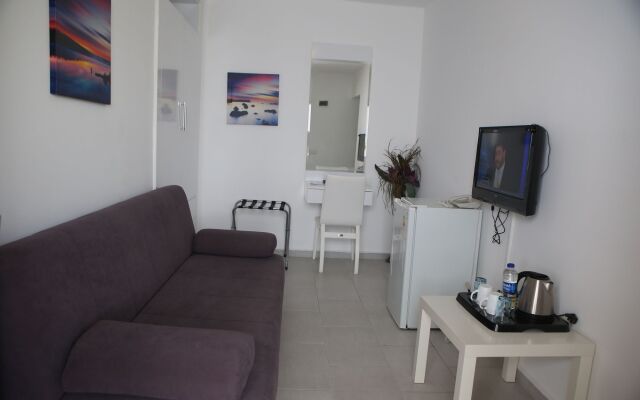 7. Art Feslegen Hotel