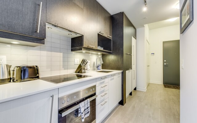 Great 1BR Suite in King West - Sleeps 4