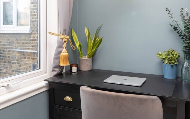 Beautiful, Light and Spacious 2 Bedroom Flat in Clapham