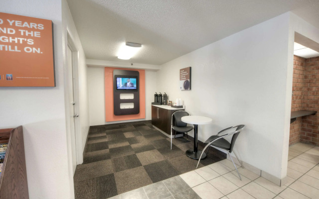 Motel 6 New Haven - Branford, CT