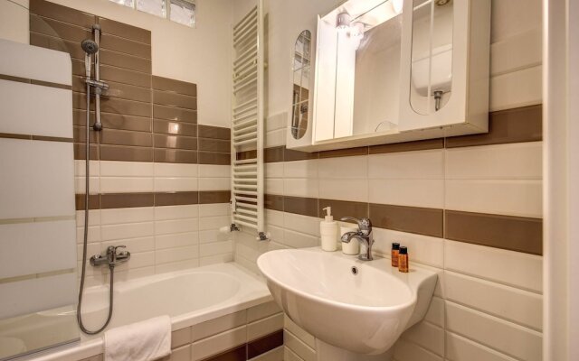 Ml Apartment - Ardesia Terrace Colosseo - 2bdr