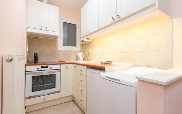 Thessalonikis 27-29 in Athens