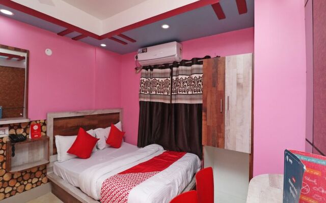 Oyo 37334 Hotel Happy
