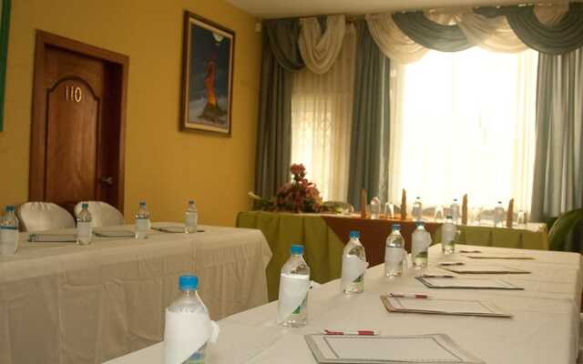 Victoria Suites Hostal