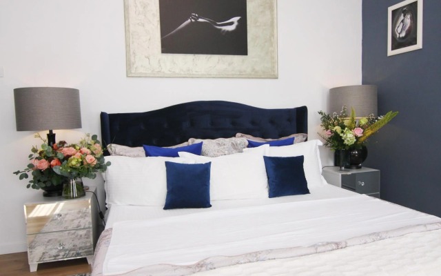 KAS 1Bd apartment unique central Unirii Bucharest