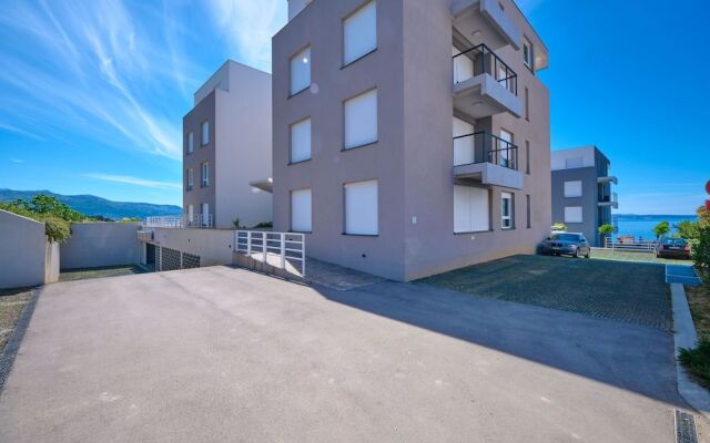 Luxury Seaside Apartment by Litto