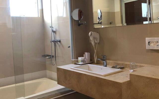 Mercure Camboriu Hotel