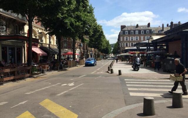 Le Carrel Saint Marc